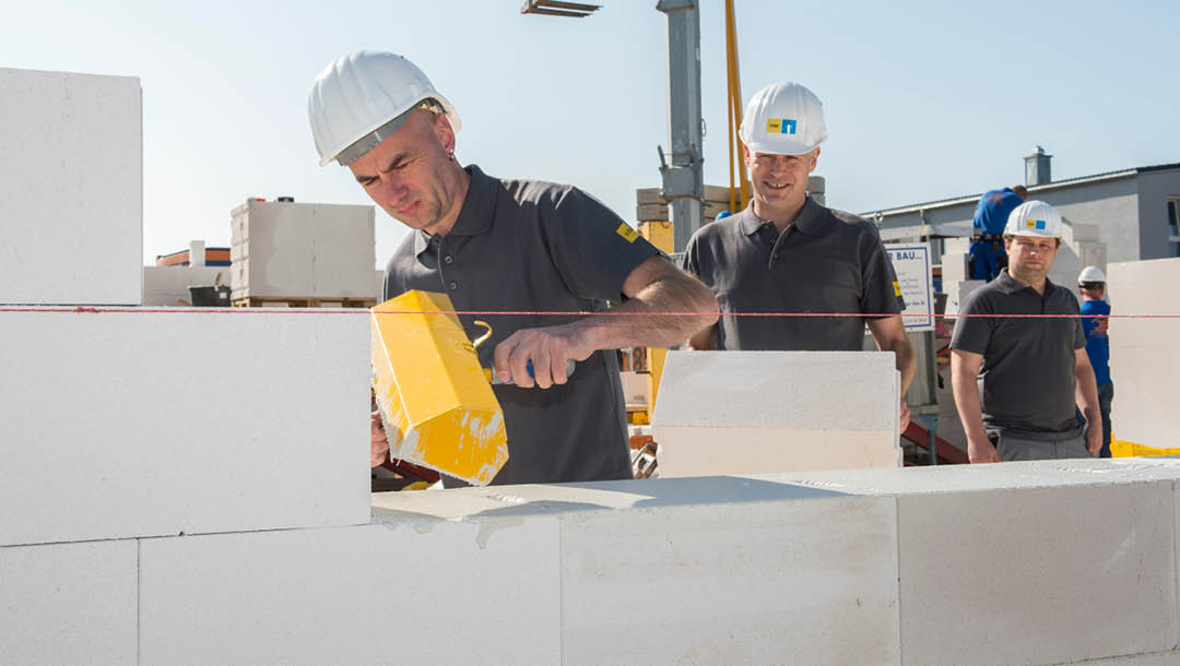 Betonziegel für den Hochbau und Rohbau bei Schwarz & Sohn