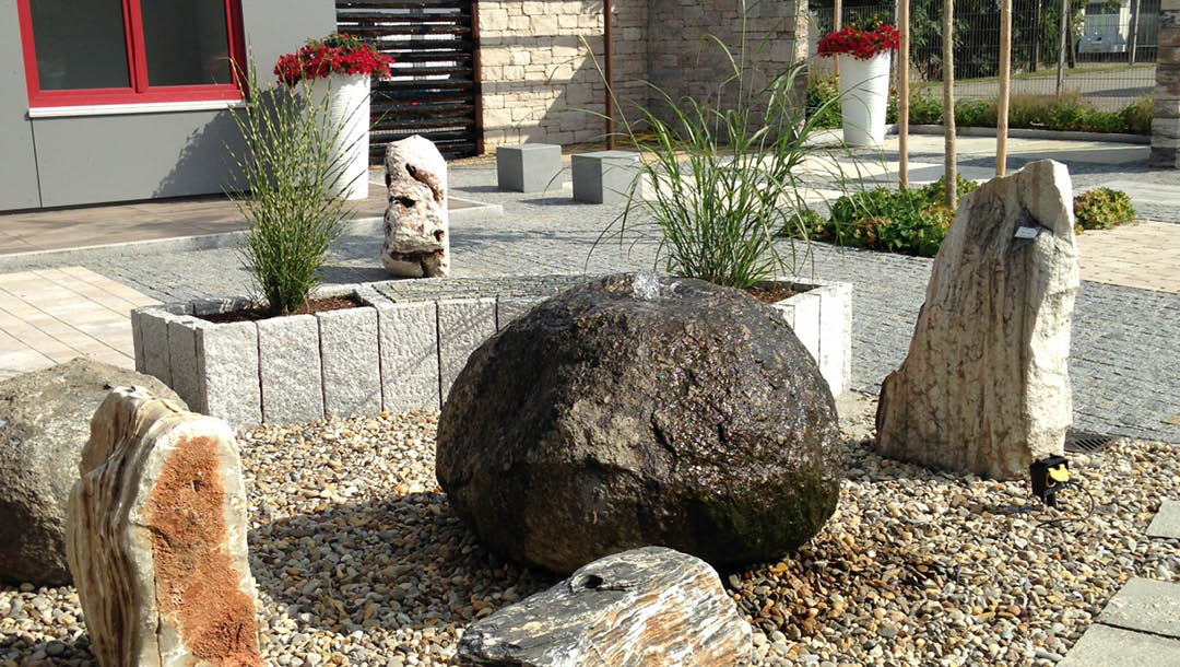 Alles für den Garten- und Landschaftsbau bei Schwarz & Sohn